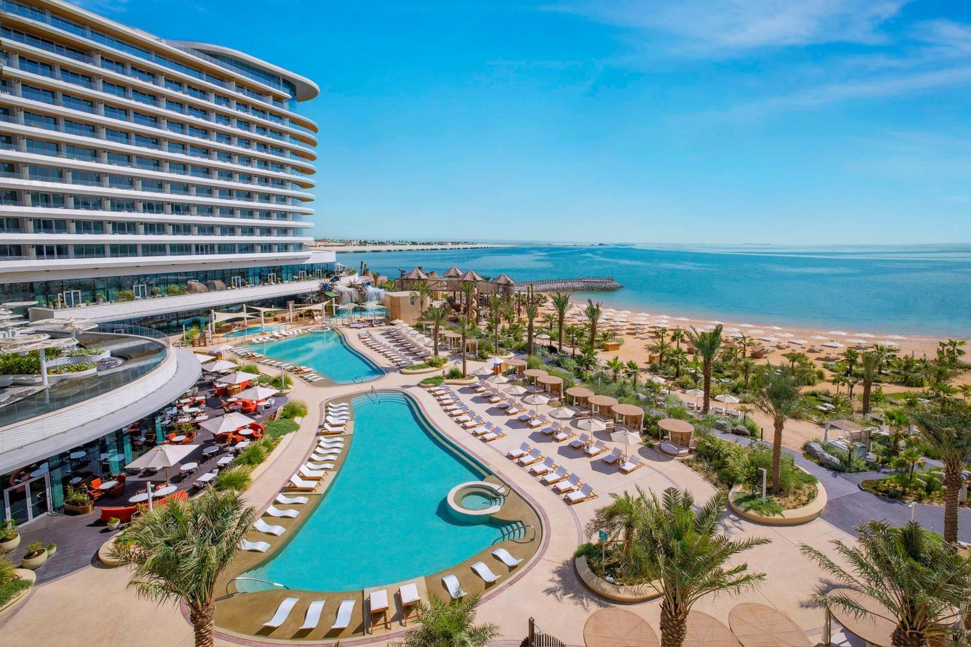 Waldorf Astoria Doha Lusail Extérieur photo The hotel's pool